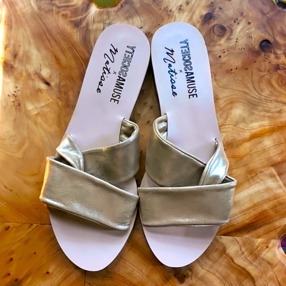 Matisse Gold Leather Slide Sandal